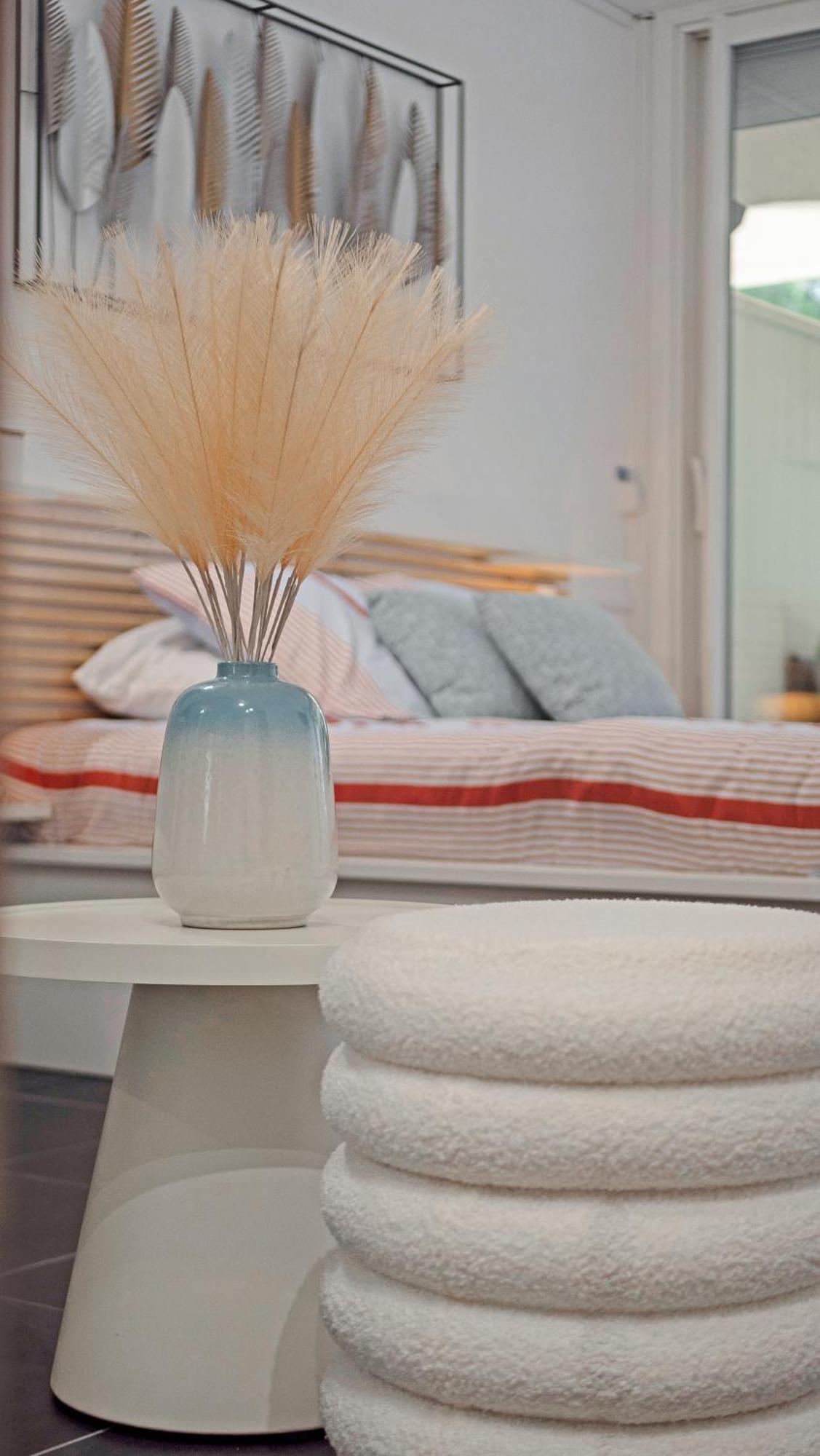 Casa Laura -Parking - Pool Apartment Saint-Tropez Exterior photo